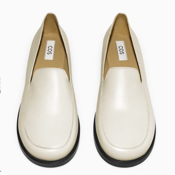 COS Minimal Leather Loafers Cream Size 8 EU 39 - Picture 1 of 10